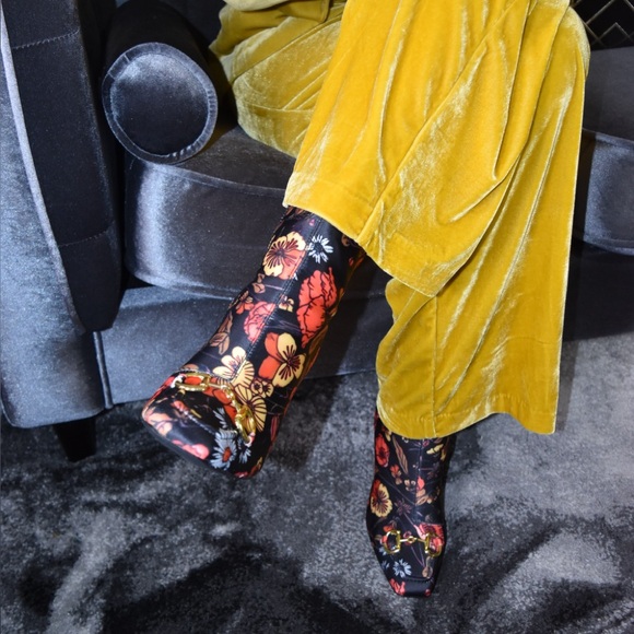 BRAND NEW w/Box.  Designer Inspired Ankle Boots - Picture 5 of 12